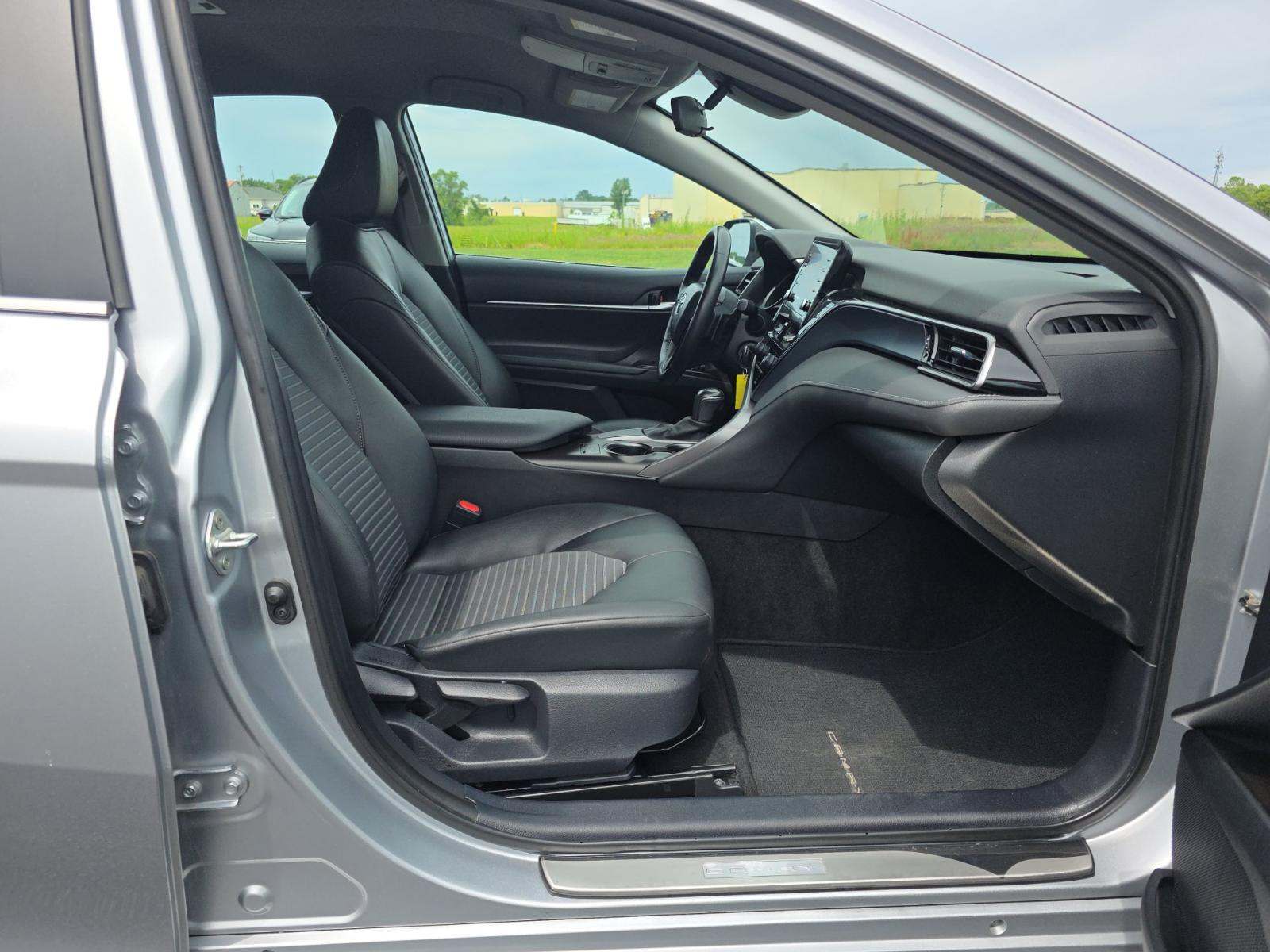 2024 Toyota Camry SE FWD