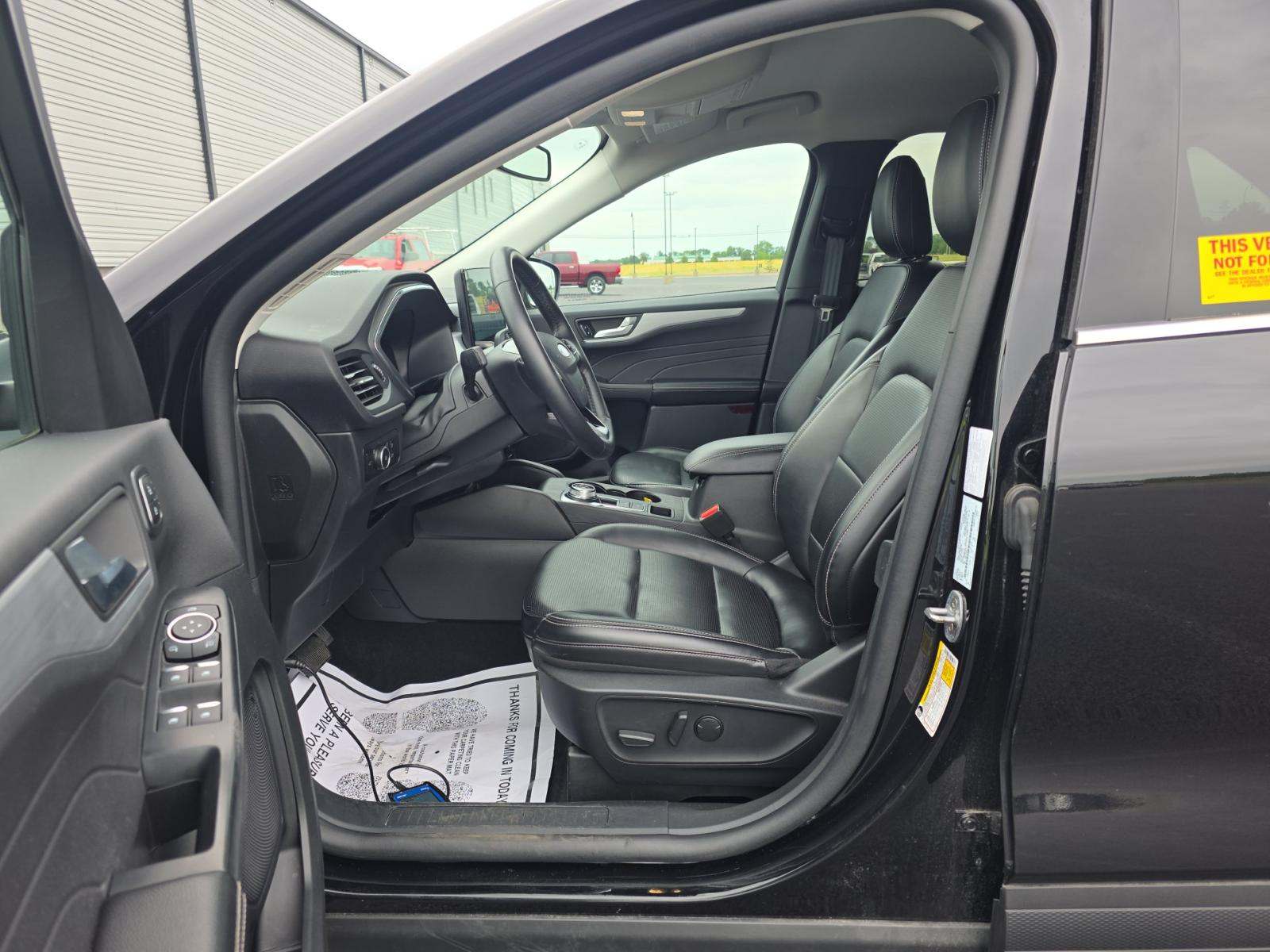 2025 Ford Escape Platinum AWD