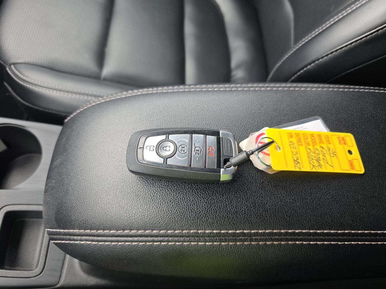 2025 Ford Escape Platinum AWD
