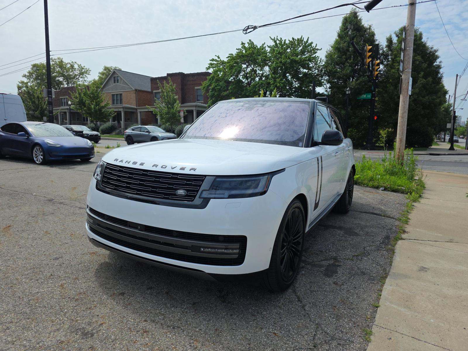 2023 Land Rover Range Rover SE AWD