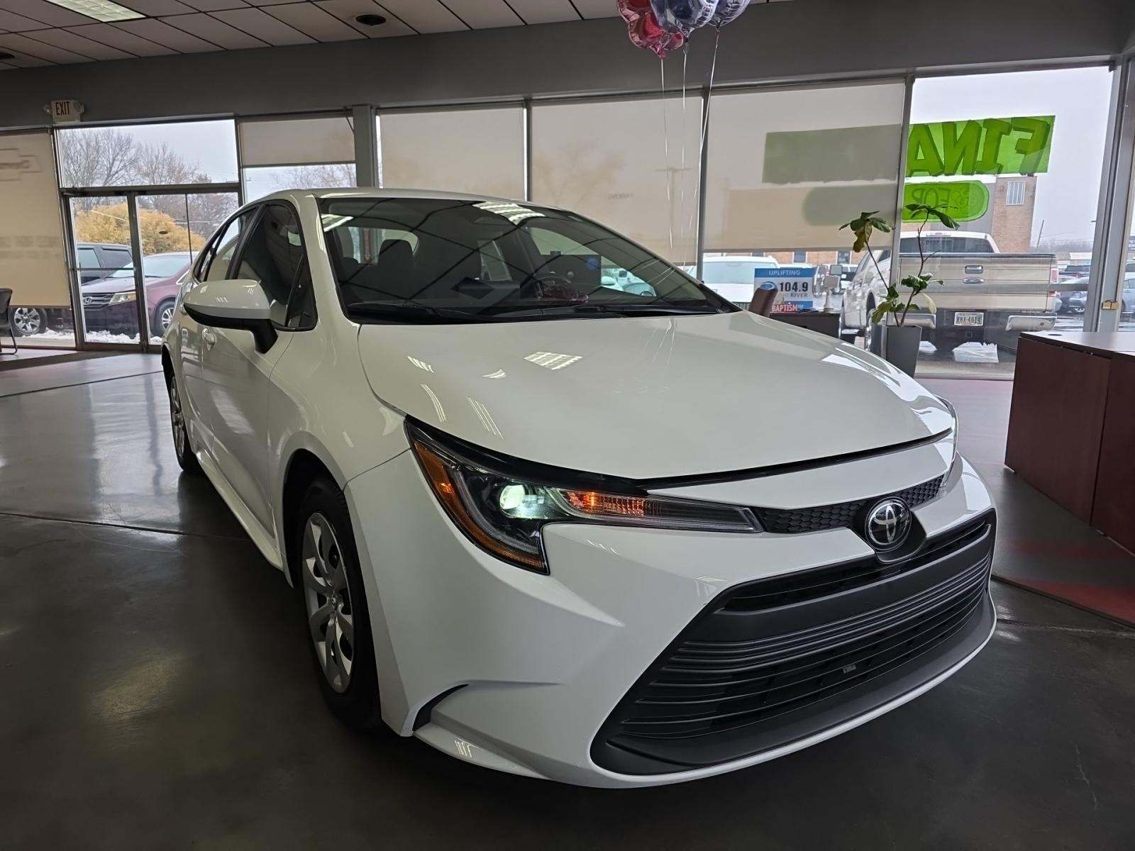 2025 Toyota Corolla LE FWD