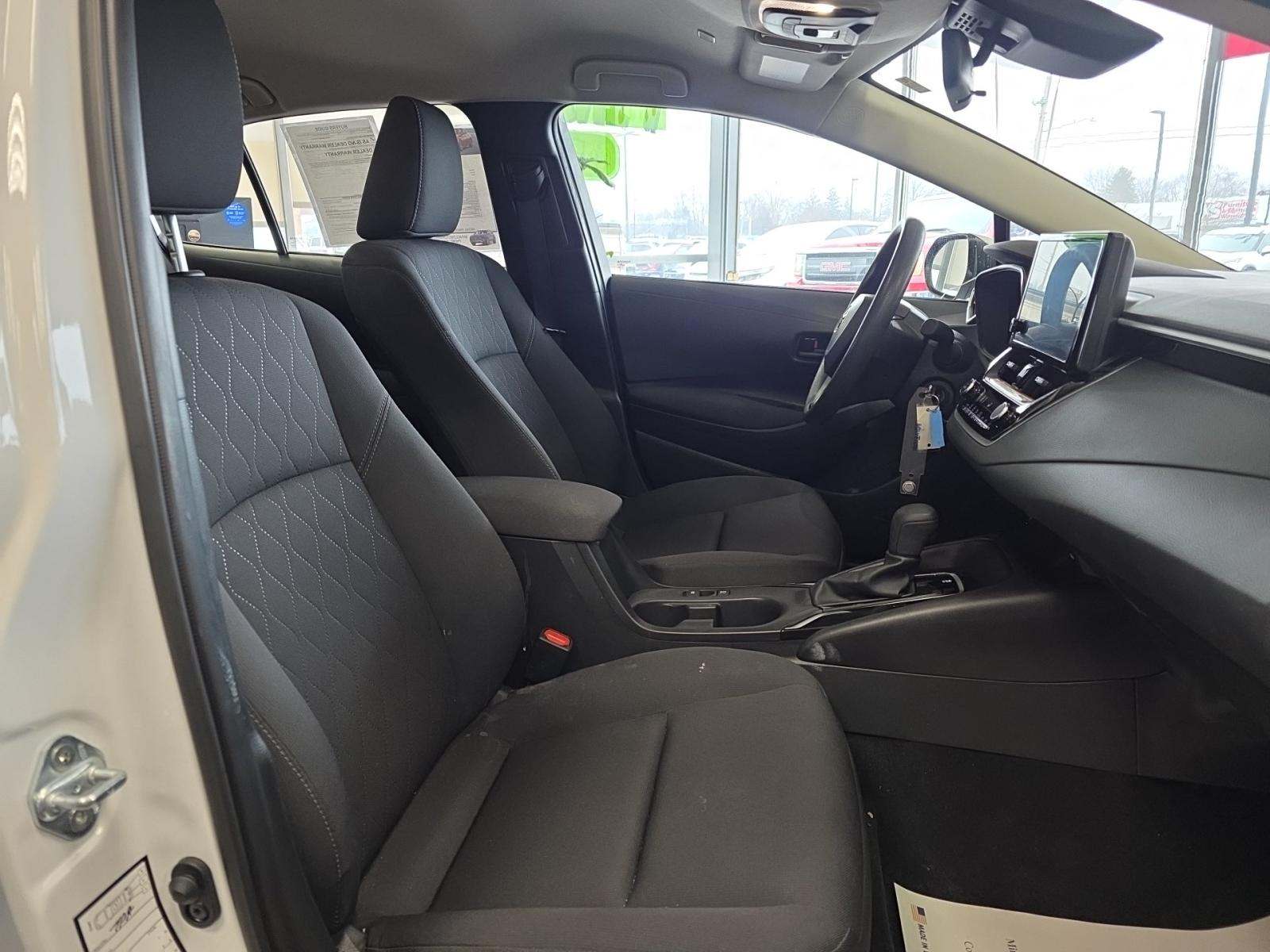 2025 Toyota Corolla LE FWD