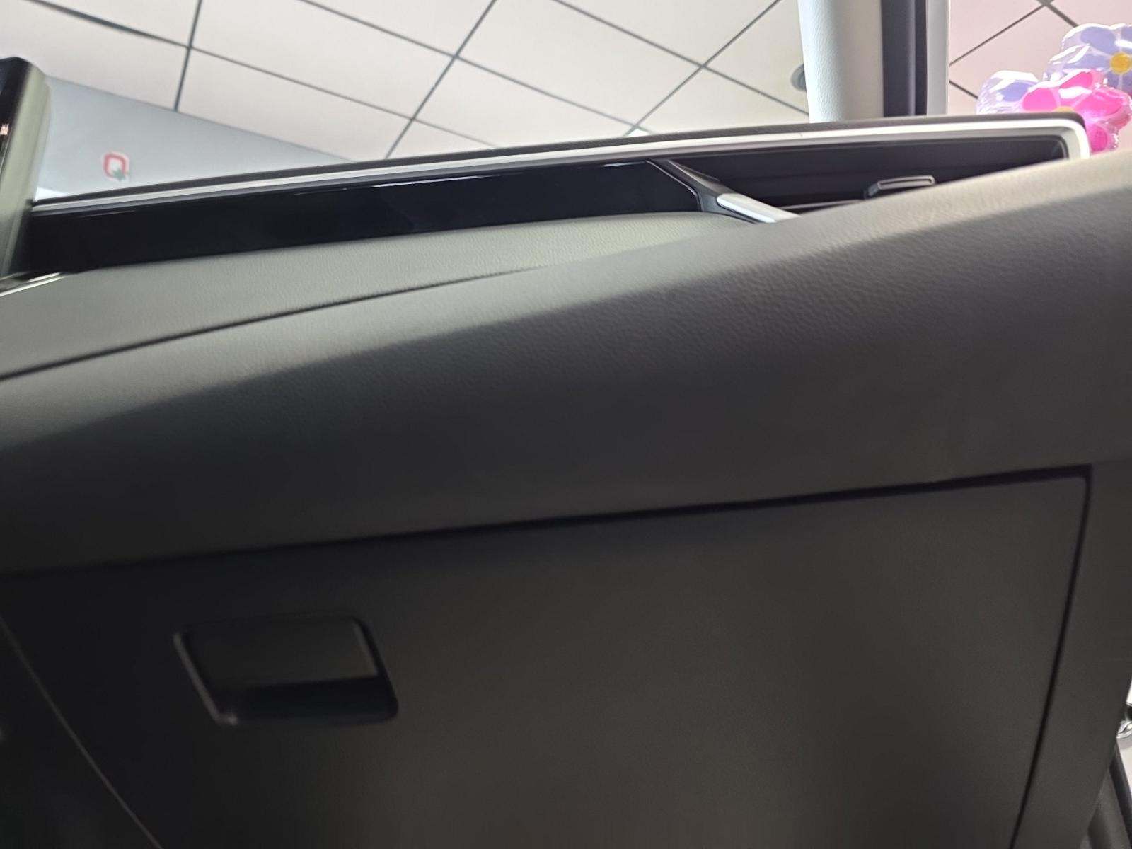 2025 Toyota Corolla LE FWD