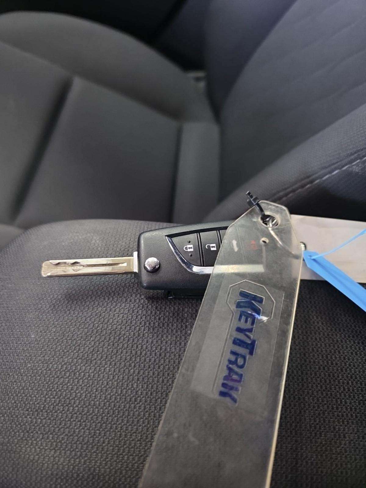 2025 Toyota Corolla LE FWD