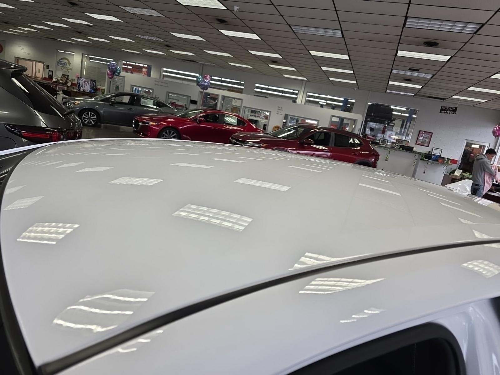 2025 Toyota Corolla LE FWD