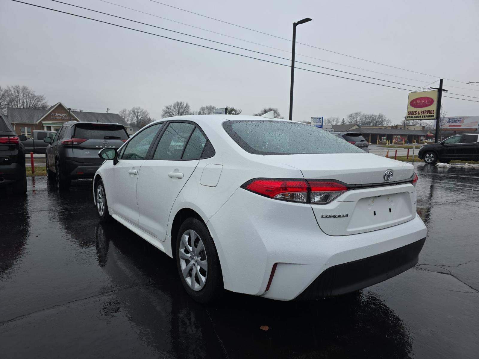 2024 Toyota Corolla LE FWD