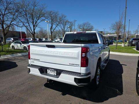 CHEVROLET CUSTOM - 3