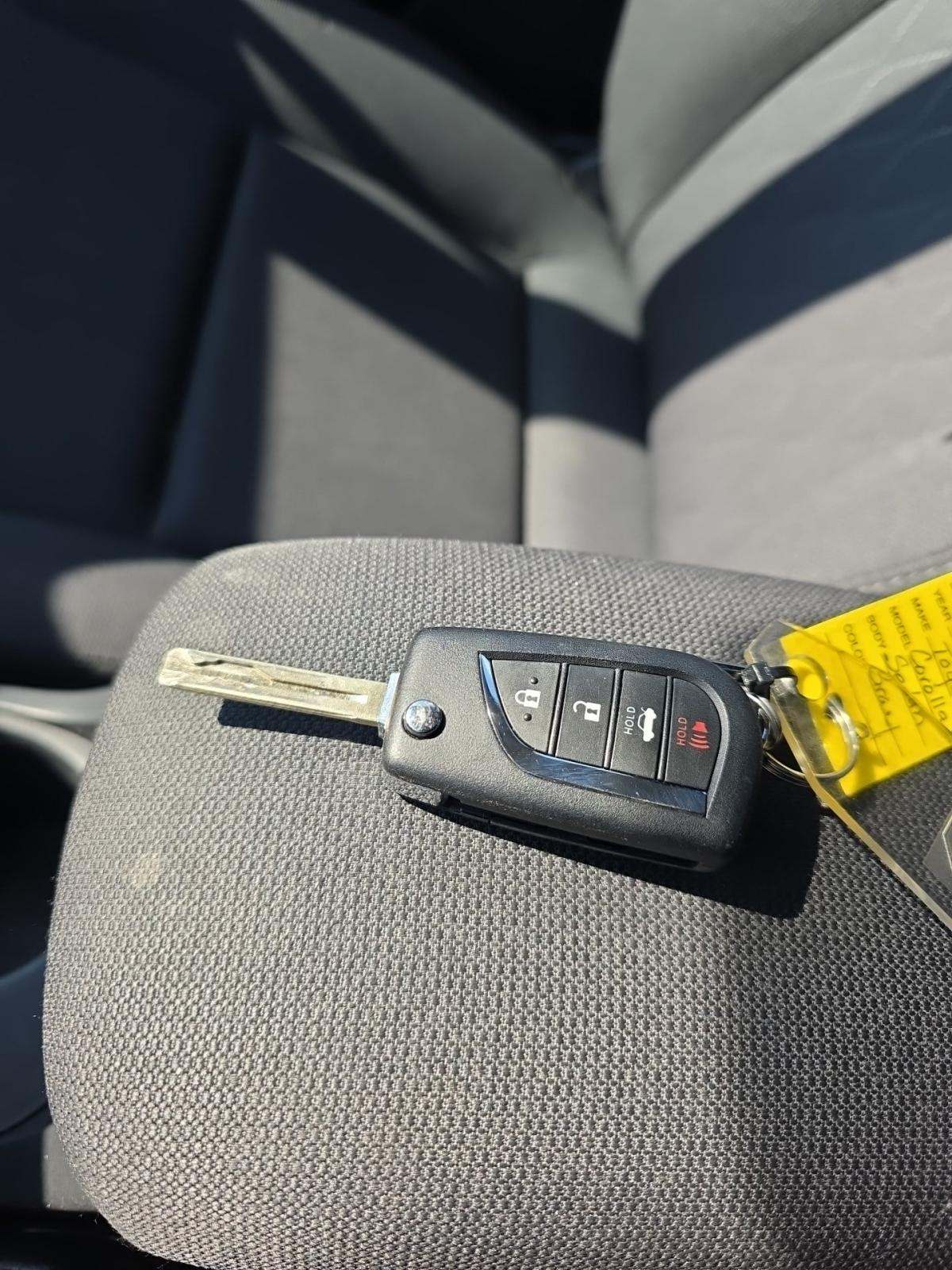 2024 Toyota Corolla LE FWD