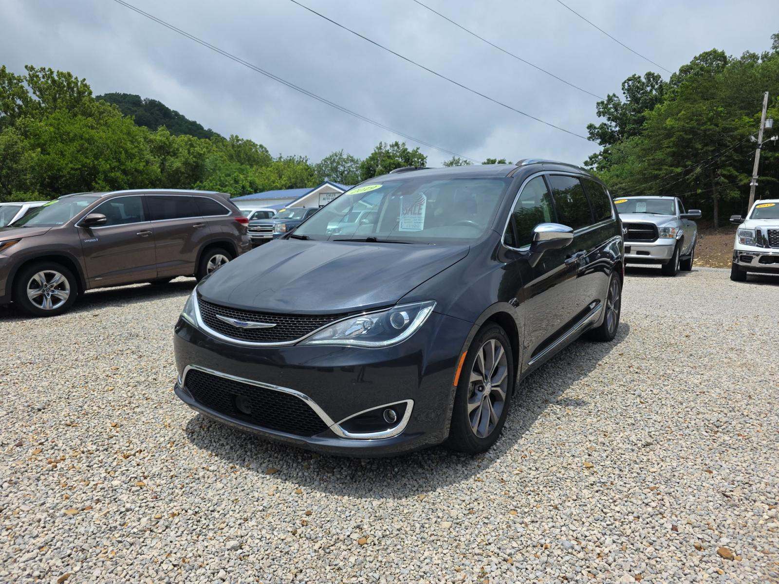 2019 Chrysler Pacifica Limited FWD