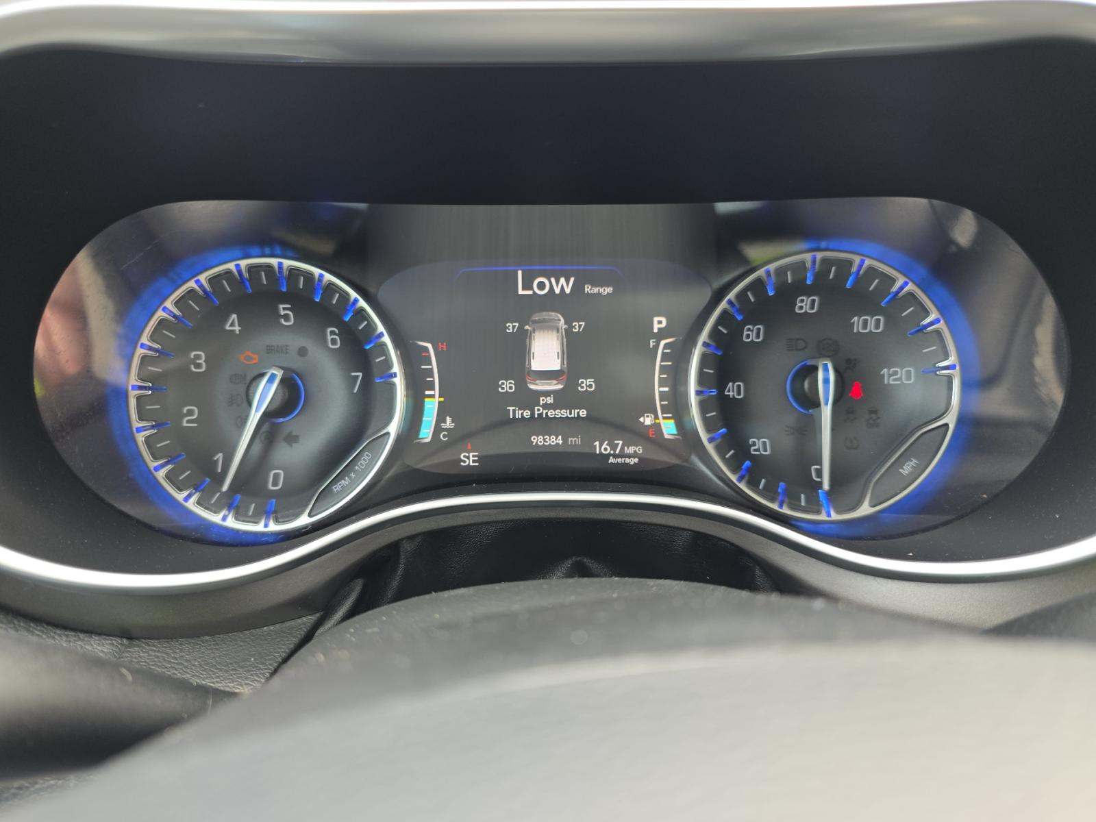 2019 Chrysler Pacifica Limited FWD