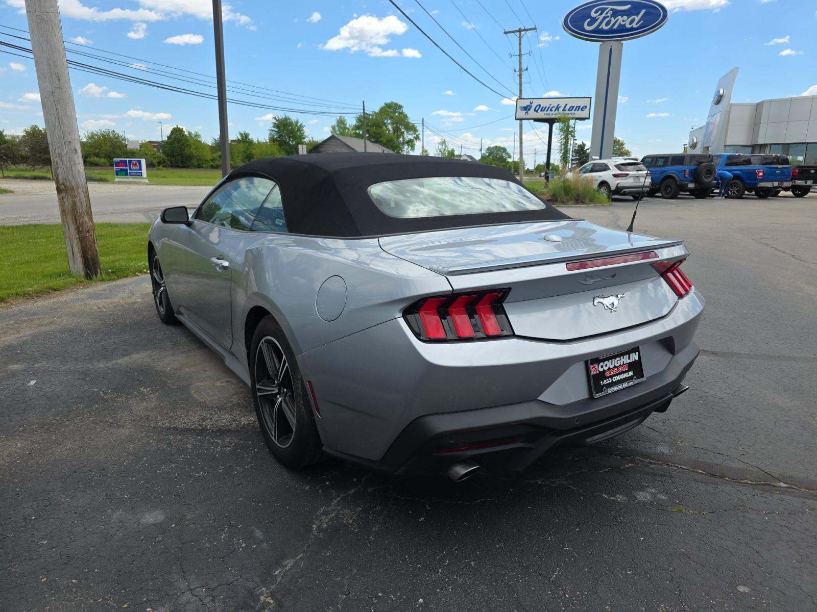 FORD MUSTANG - 2