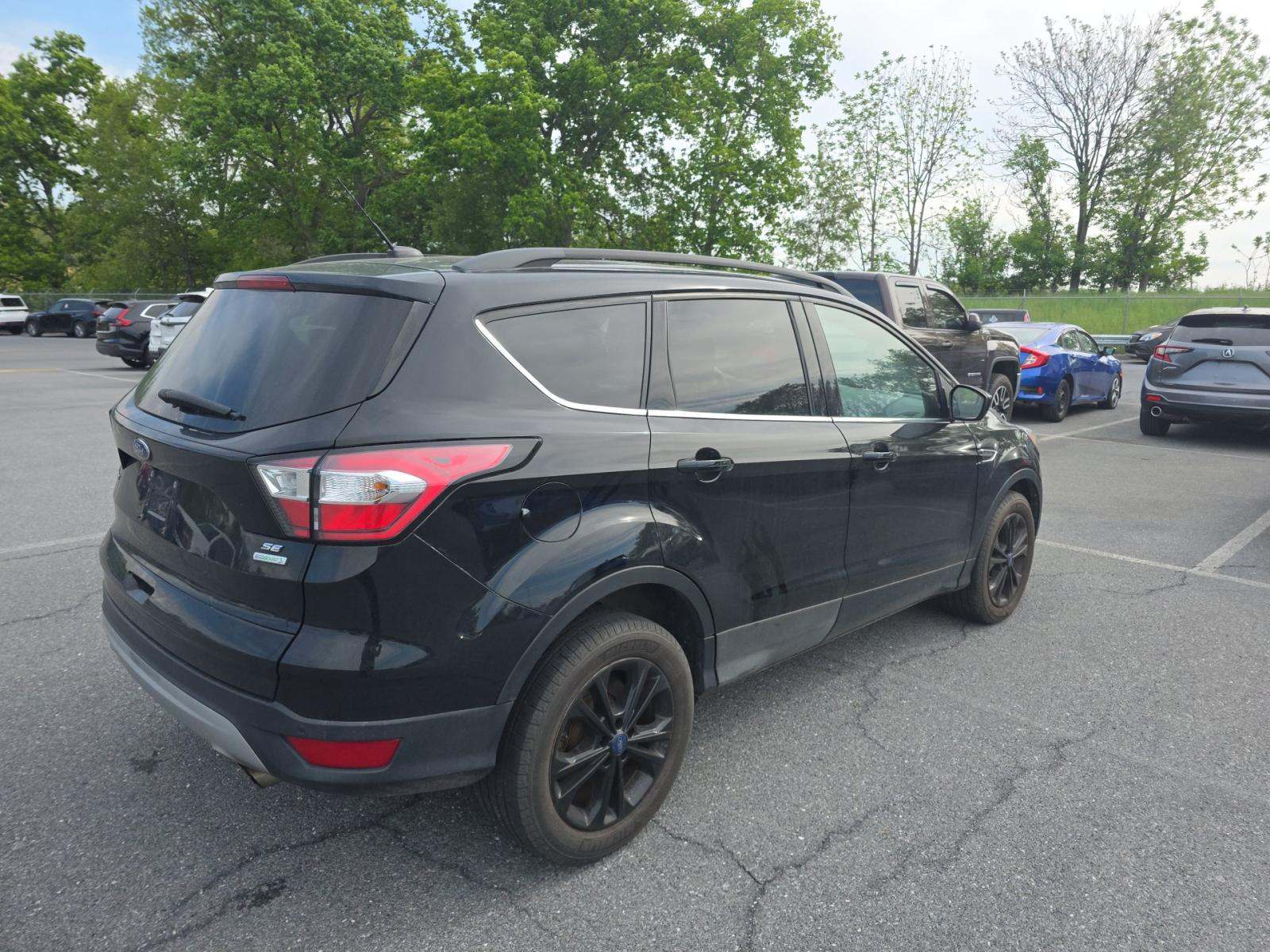 FORD ESCAPE - 3