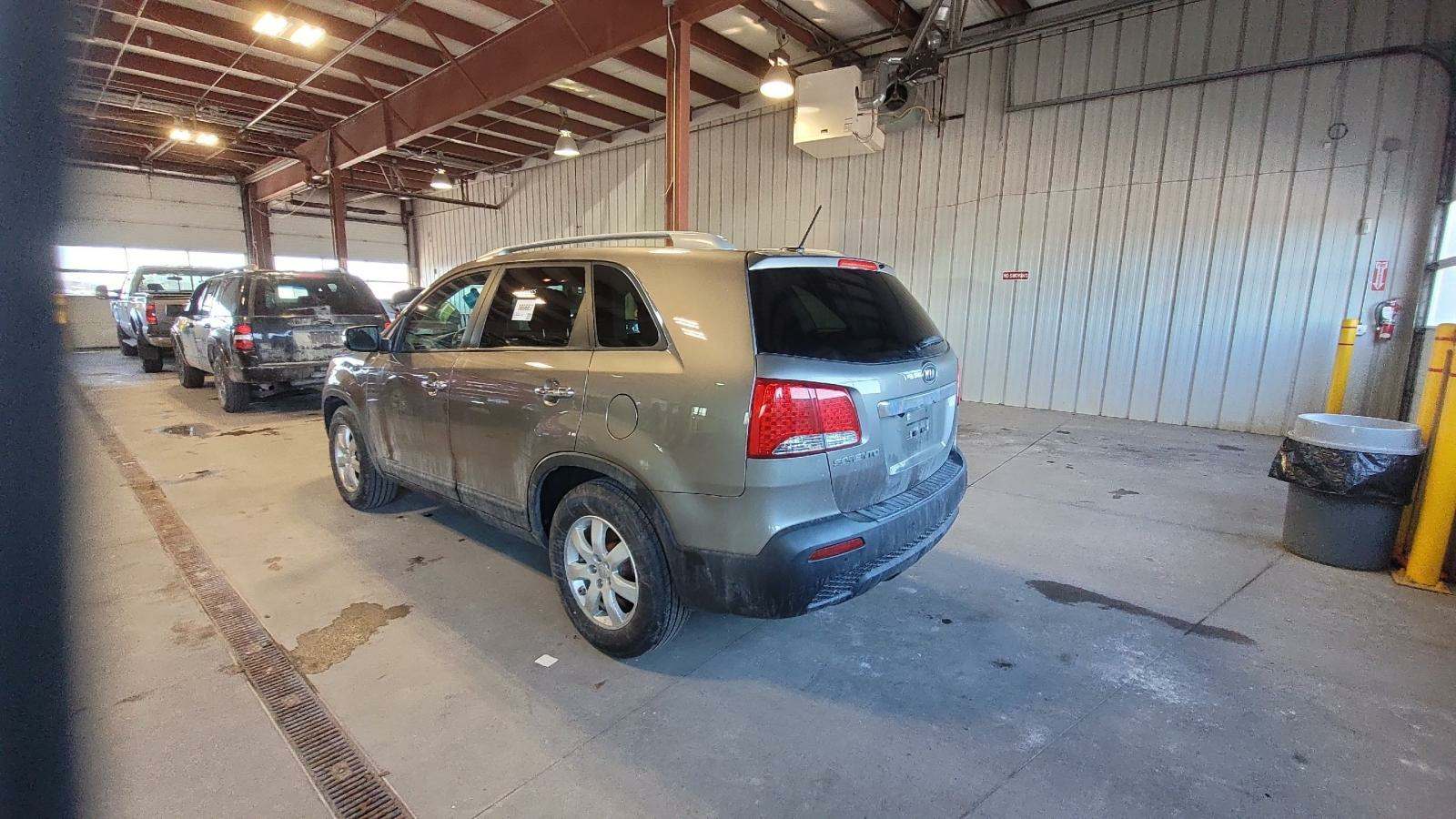 2012 Kia Sorento LX FWD