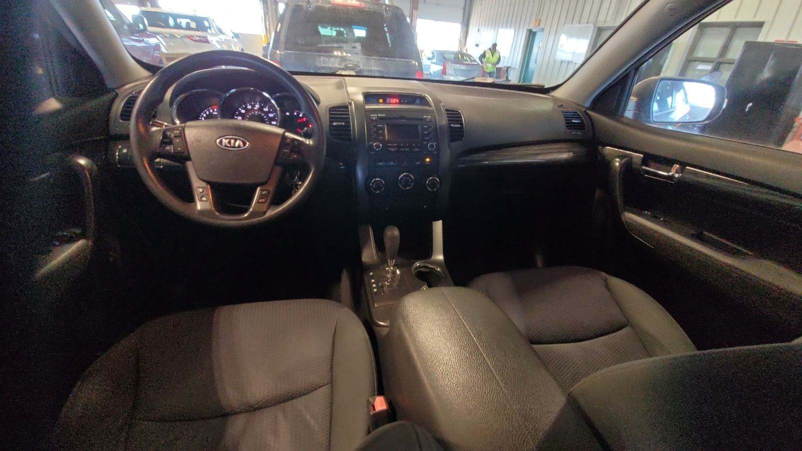 2012 Kia Sorento LX FWD
