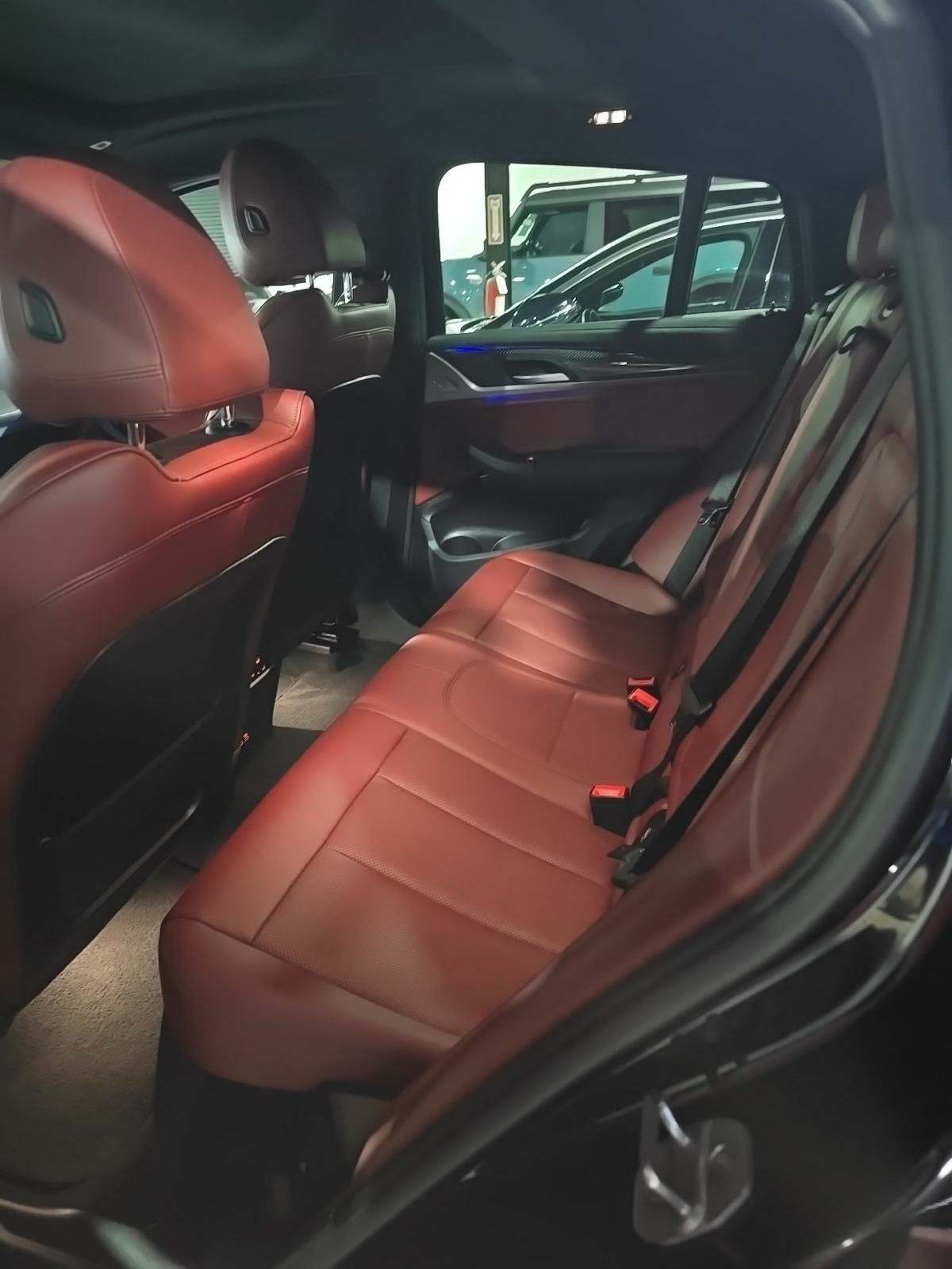 2023 BMW X4 M40i AWD