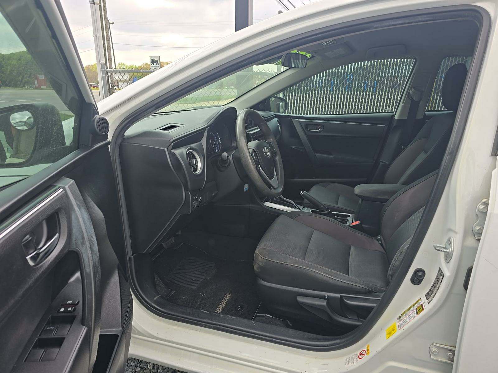 2018 Toyota Corolla LE FWD