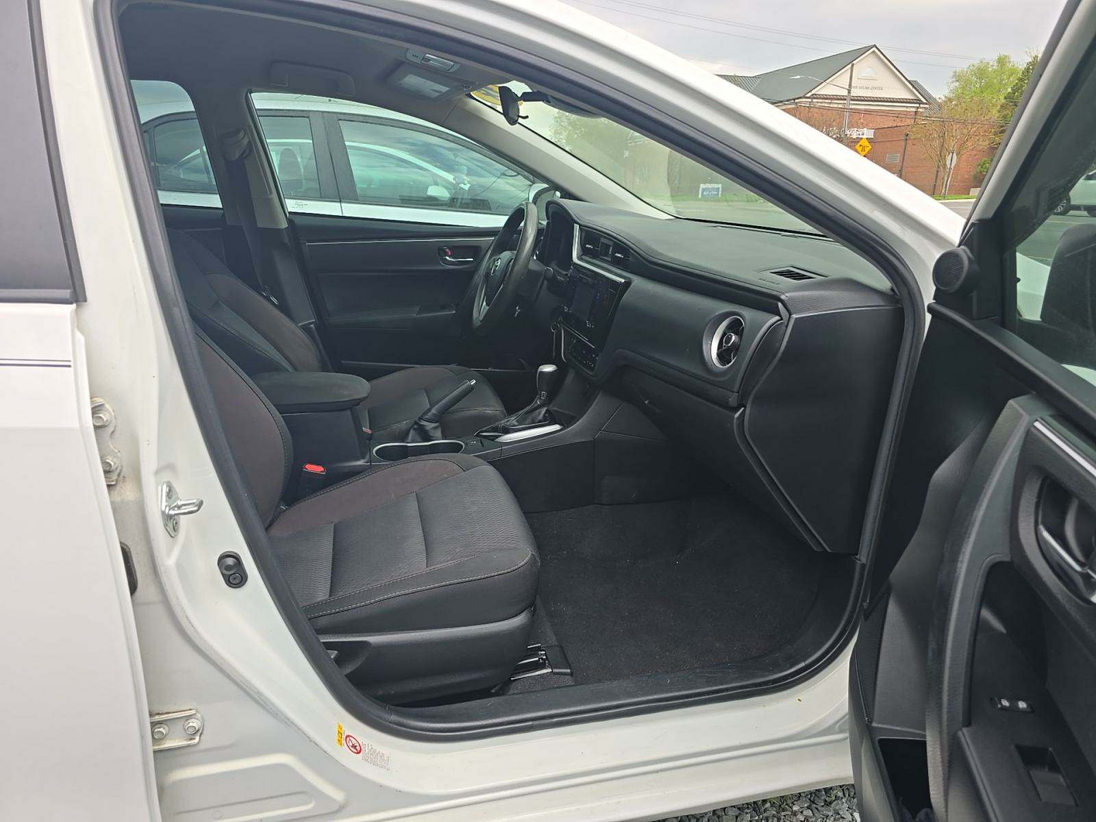 2018 Toyota Corolla LE FWD