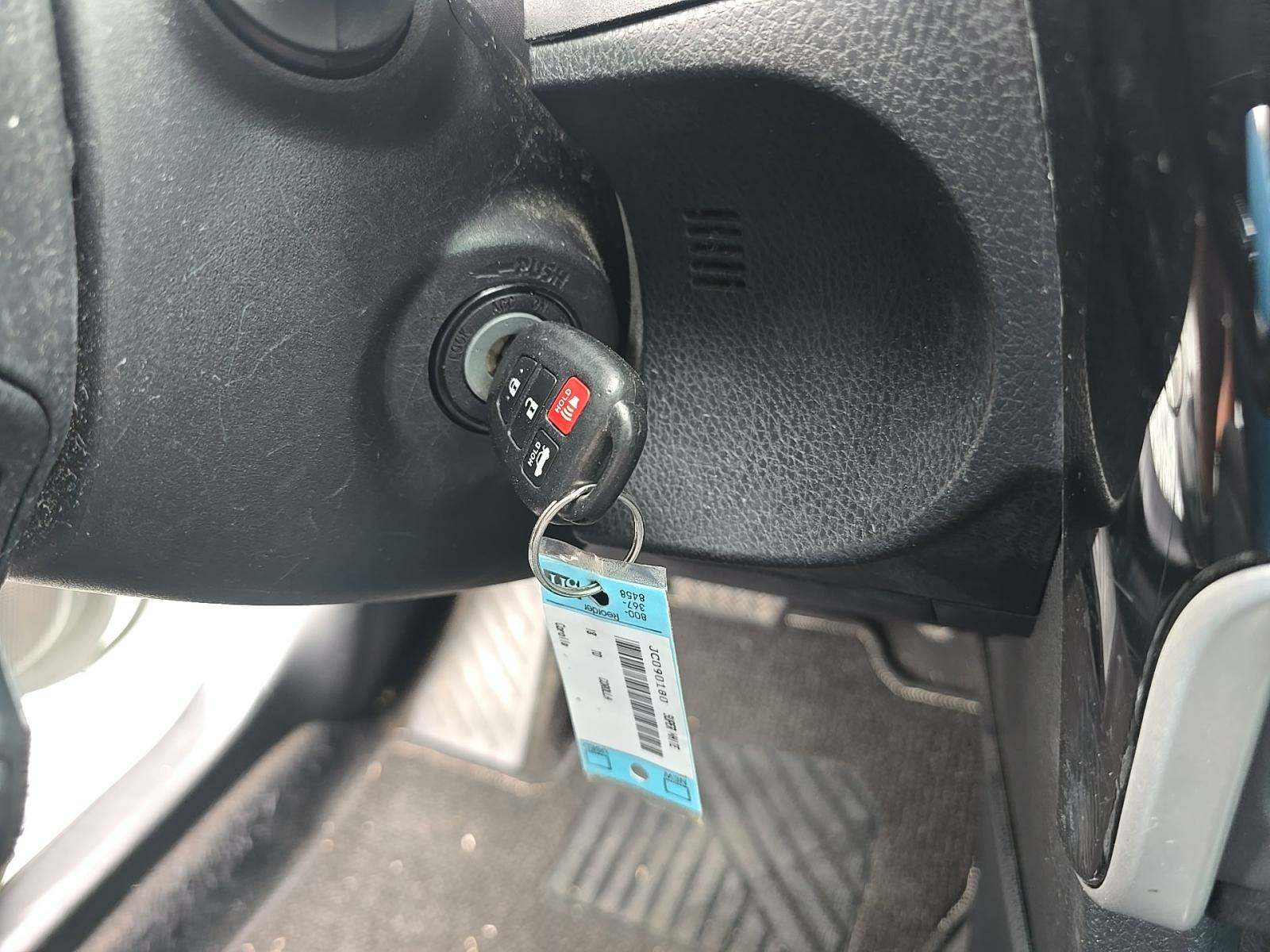 2018 Toyota Corolla LE FWD