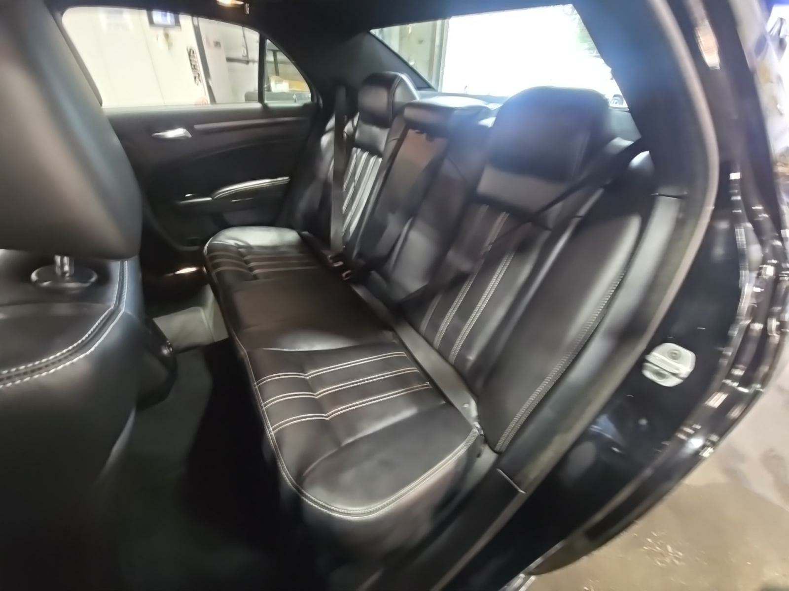 2013 Chrysler 300 S RWD