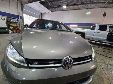 2017 Volkswagen Golf R 2.0T AWD