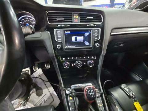 2017 Volkswagen Golf R 2.0T AWD