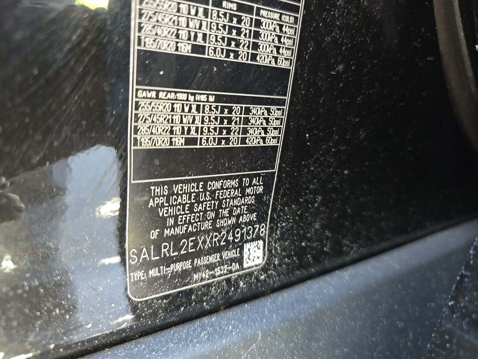 2024 Land Rover Discovery Dynamic SE AWD