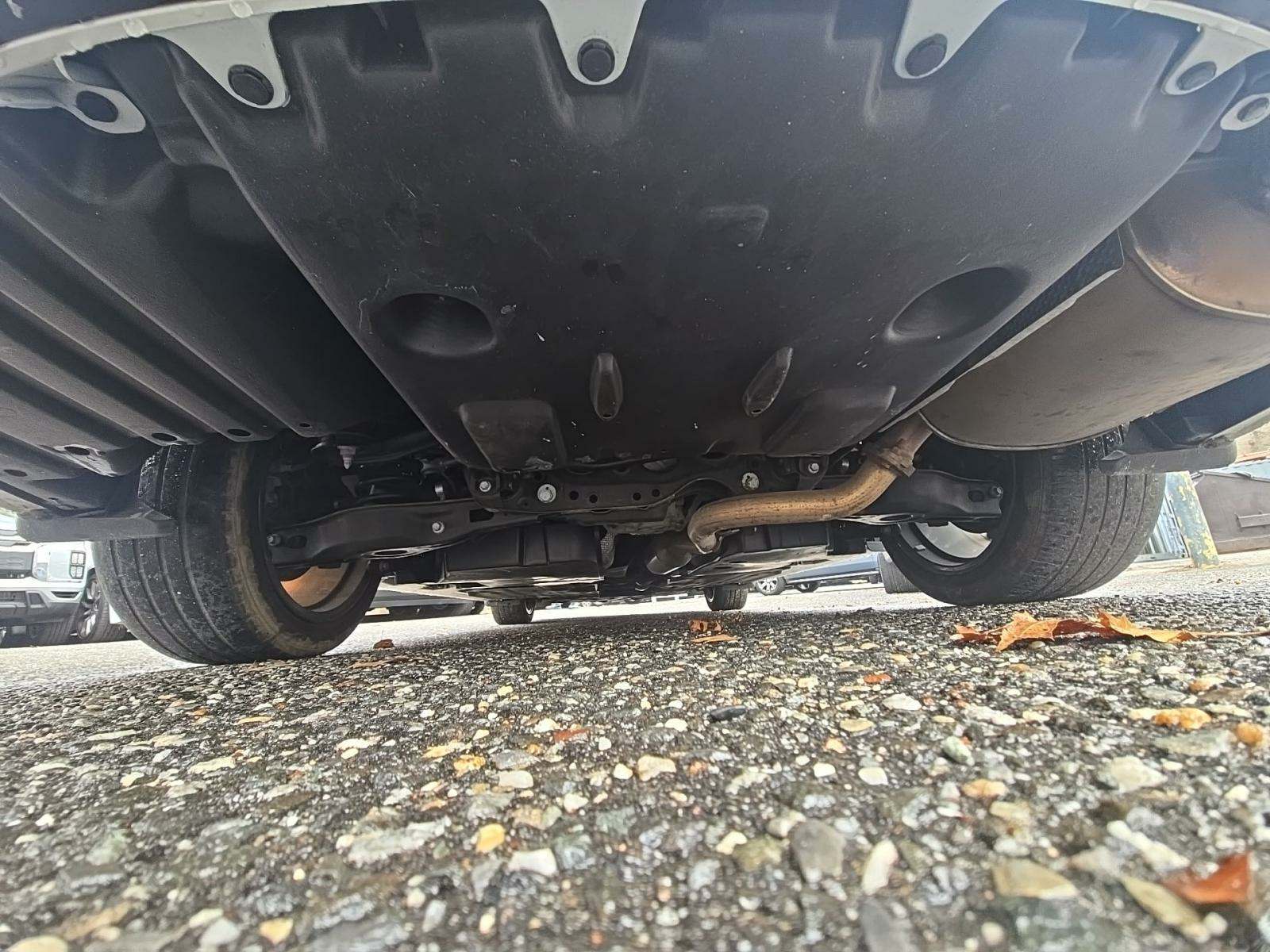 2020 Toyota Camry SE AWD