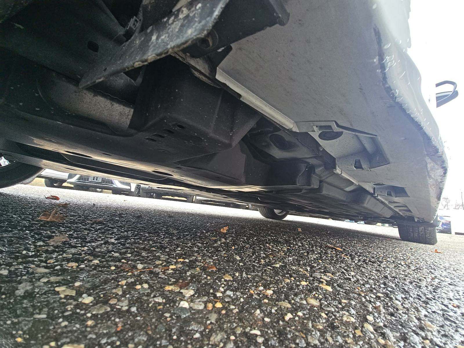 2020 Toyota Camry SE AWD