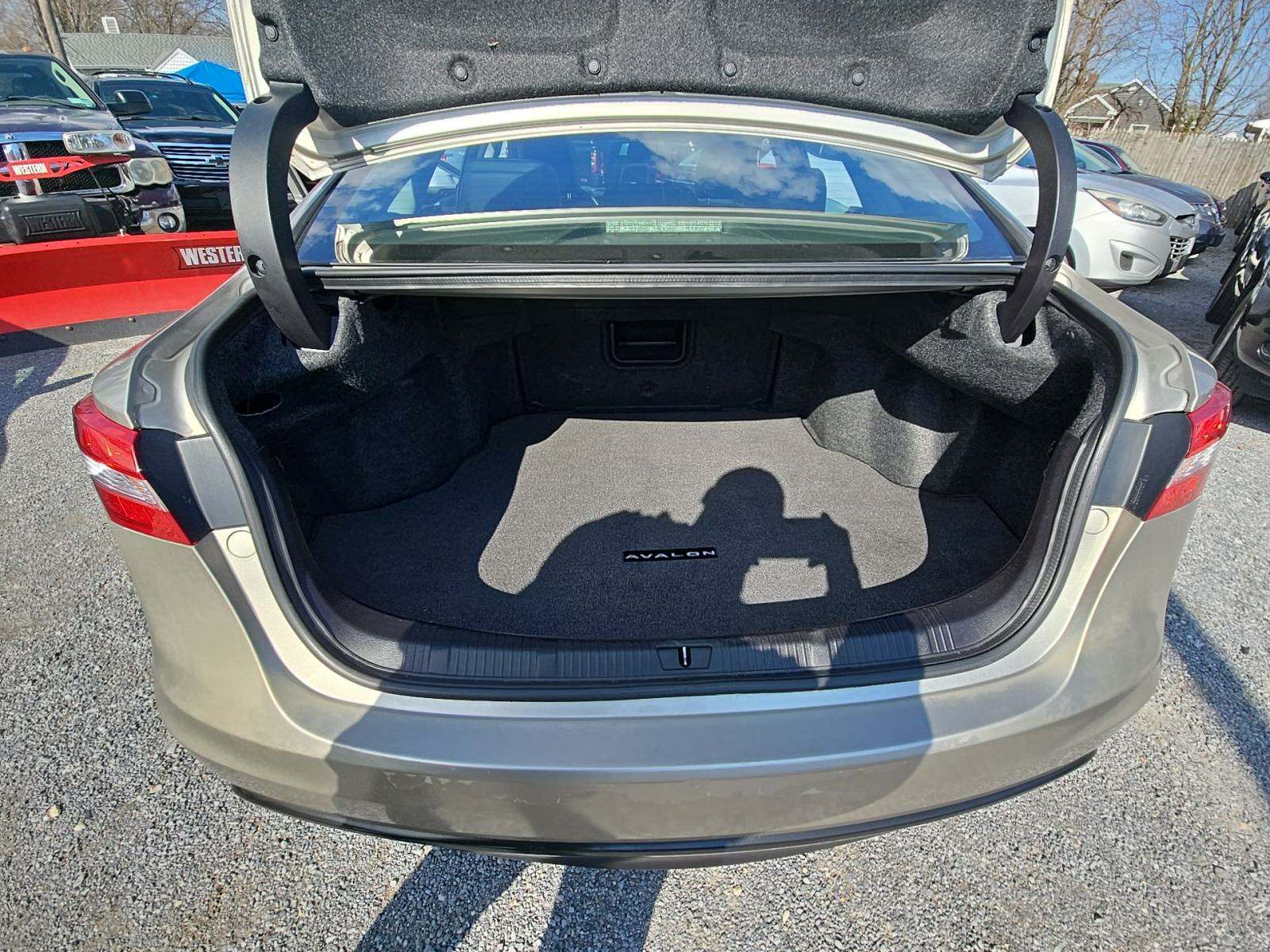 2013 Toyota Avalon XLE Touring FWD