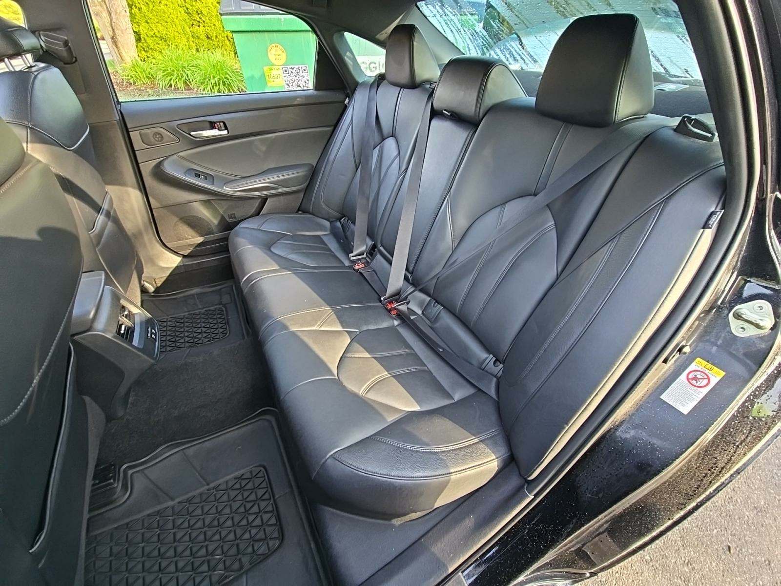 2019 Toyota Avalon Hybrid XLE FWD