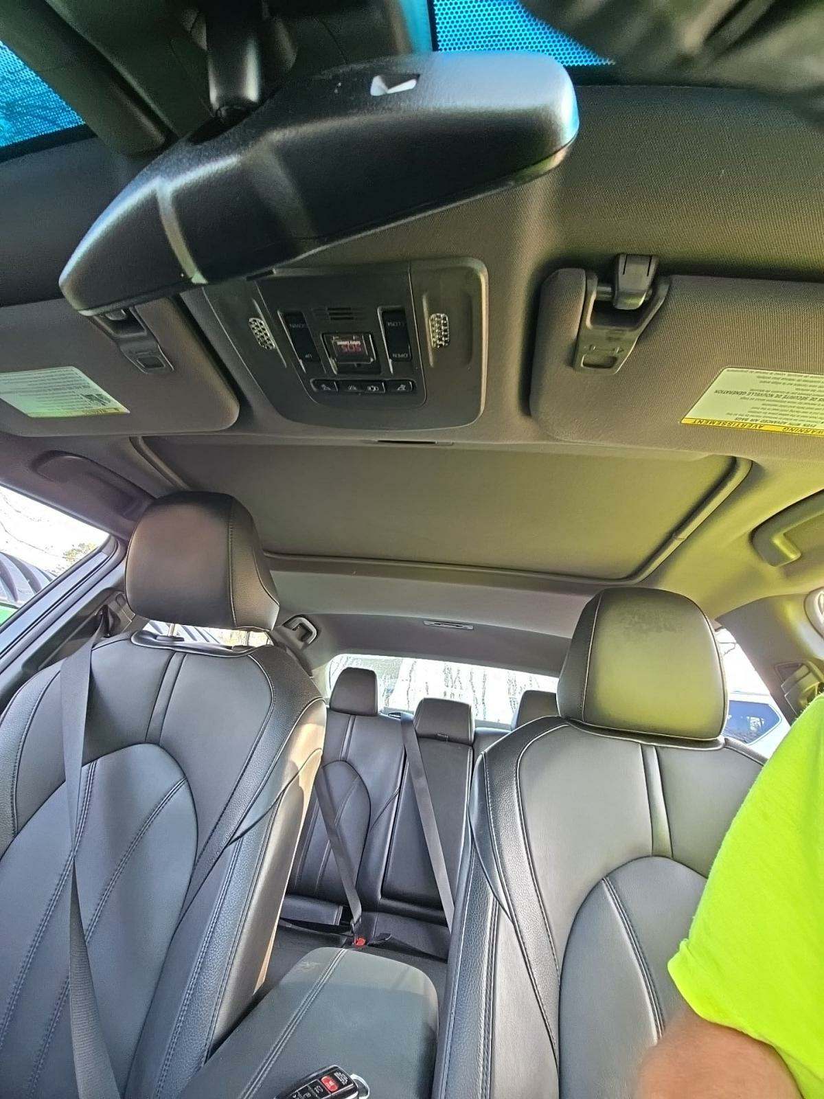 2019 Toyota Avalon Hybrid XLE FWD