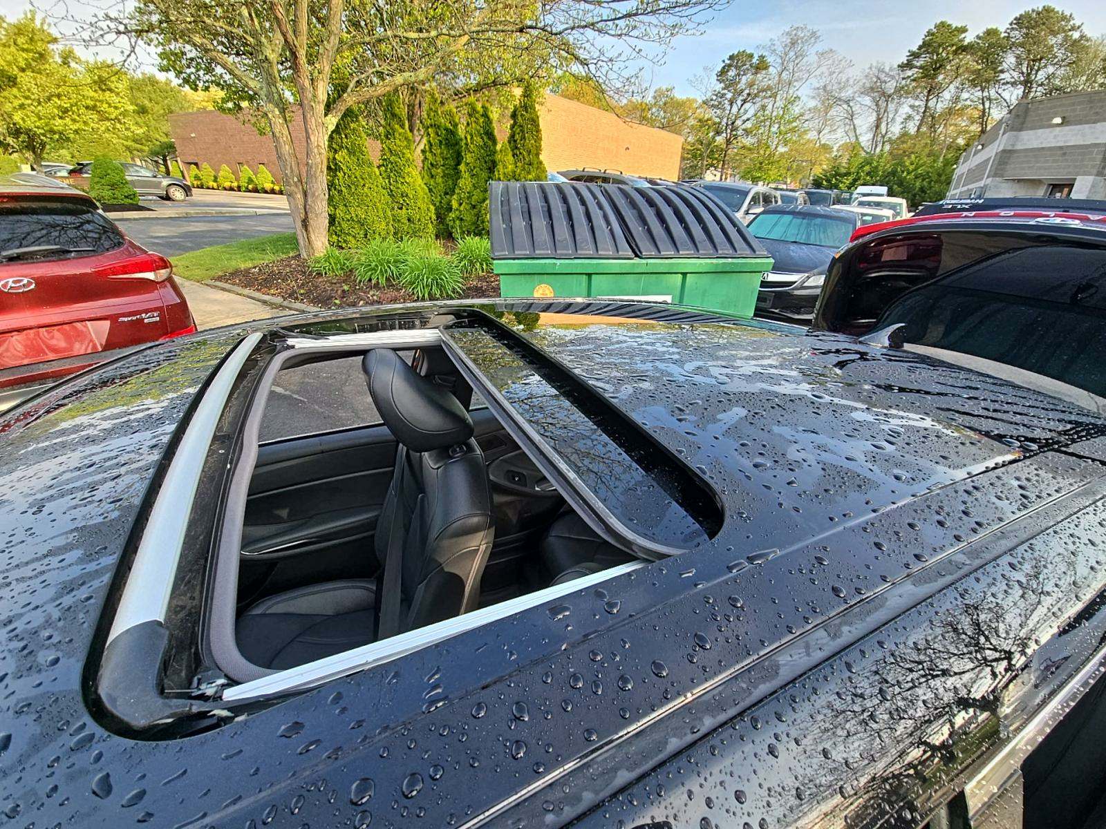 2019 Toyota Avalon Hybrid XLE FWD