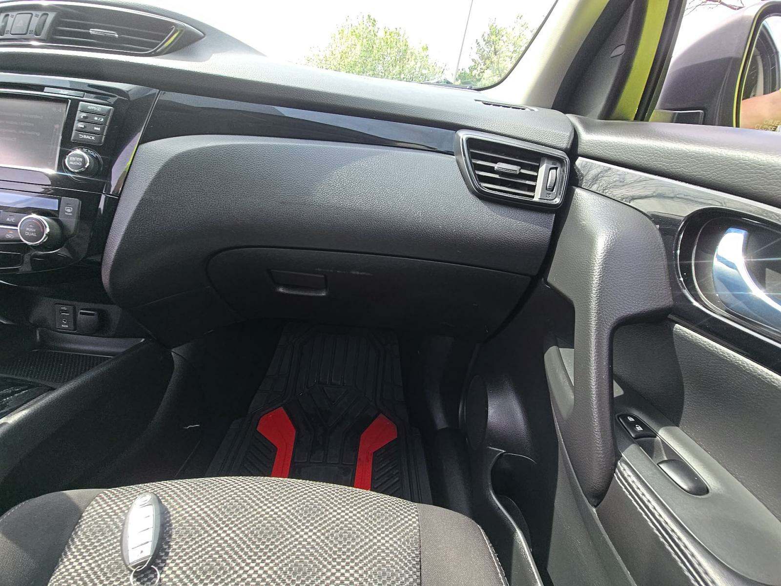 2017 Nissan Rogue Sport SV AWD