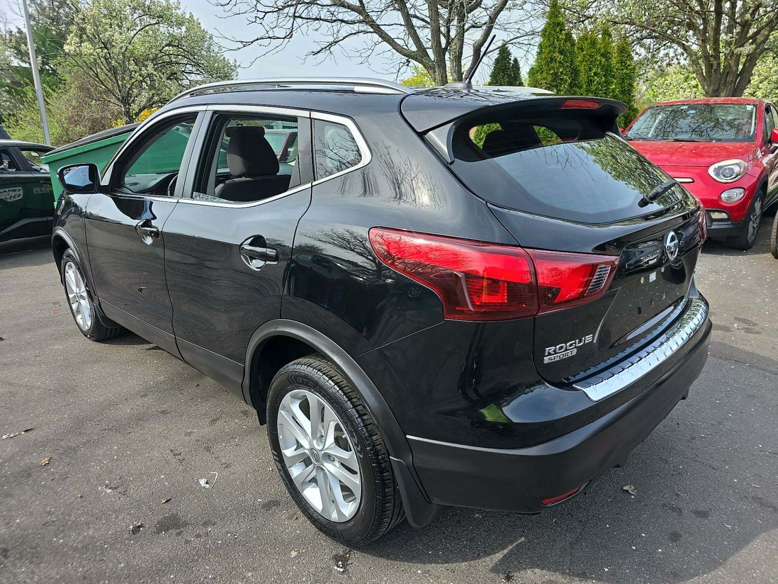 2017 Nissan Rogue Sport SV AWD