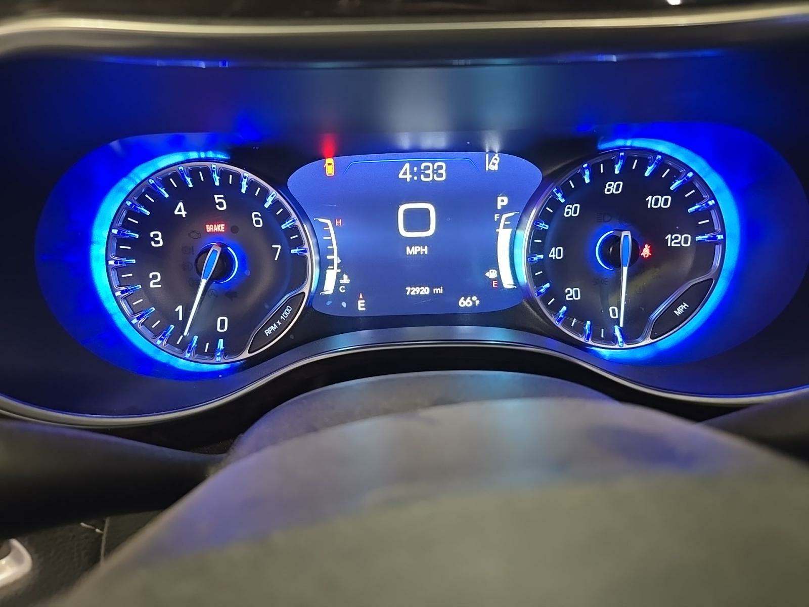 2022 Chrysler Pacifica Limited FWD