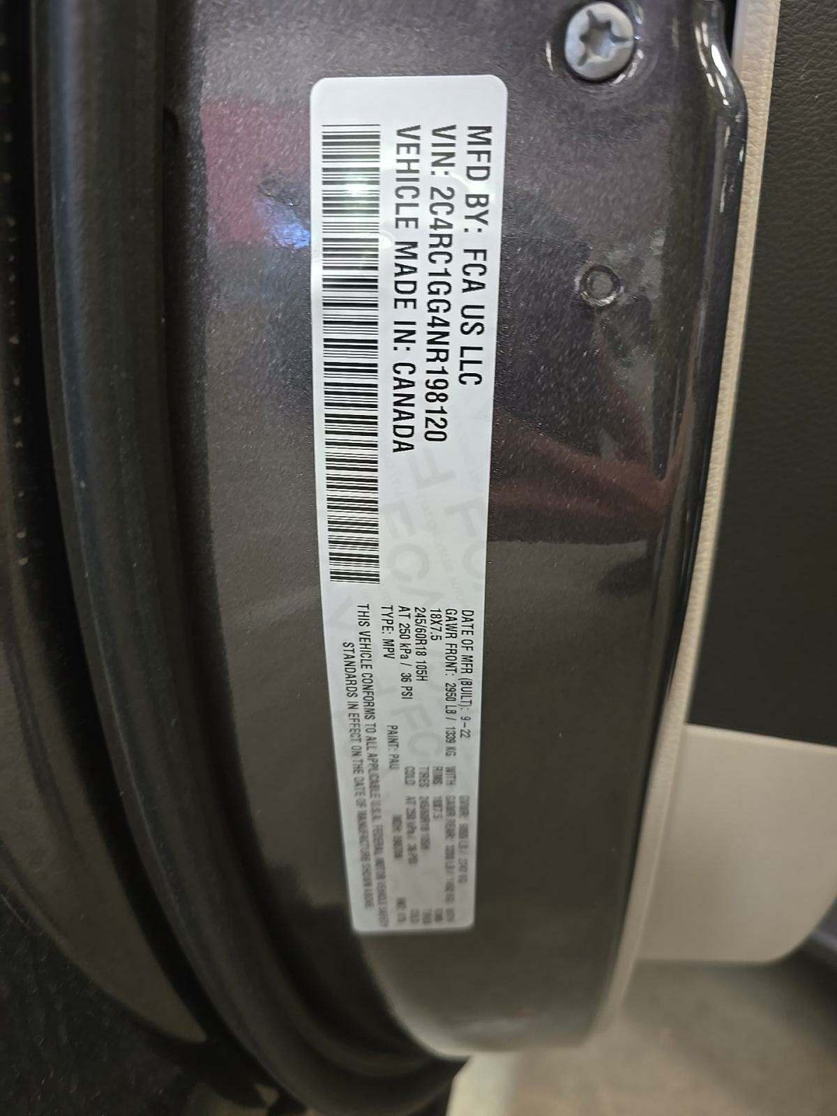 2022 Chrysler Pacifica Limited FWD