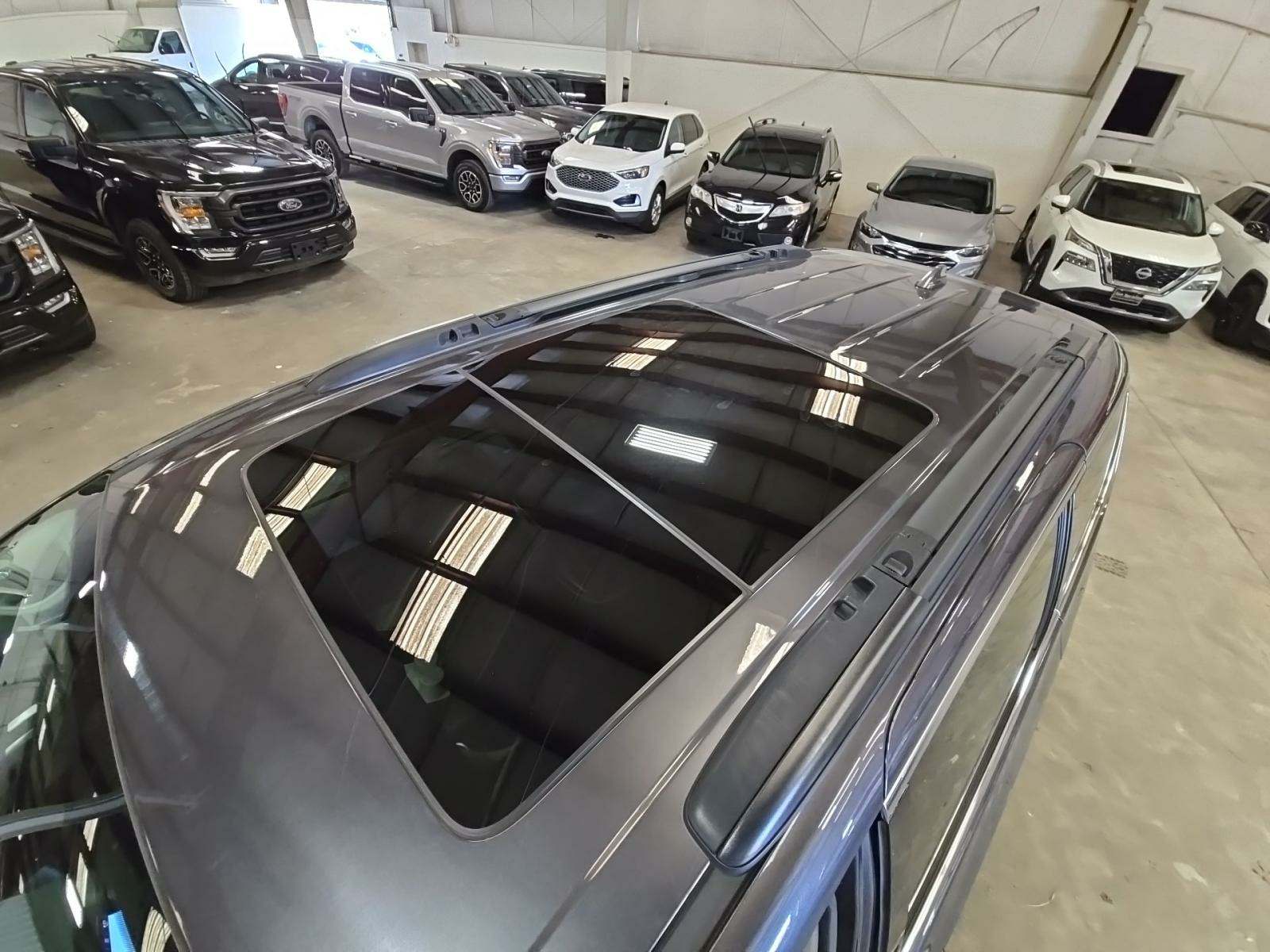 2022 Chrysler Pacifica Limited FWD