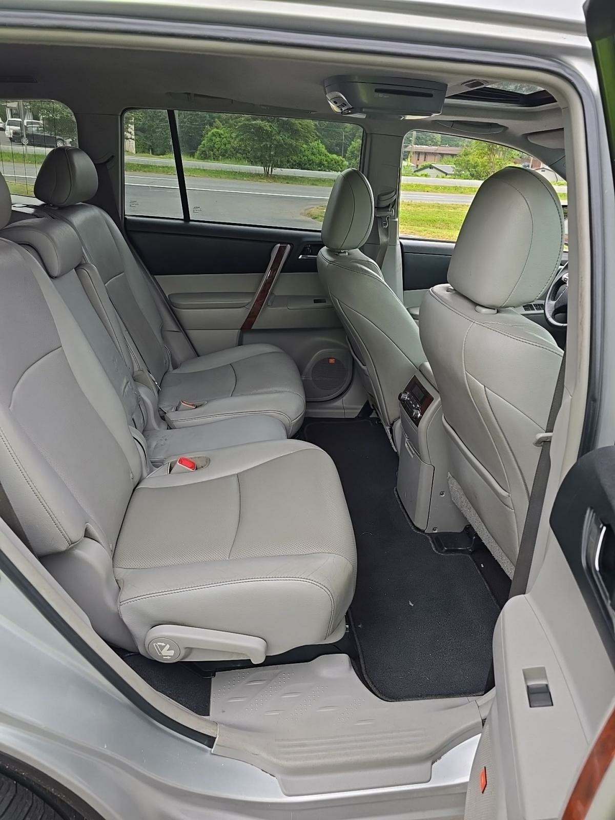 2013 Toyota Highlander Limited FWD