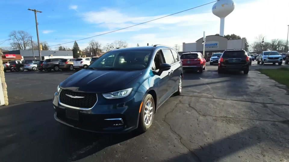 2022 Chrysler Pacifica Touring L 121.6