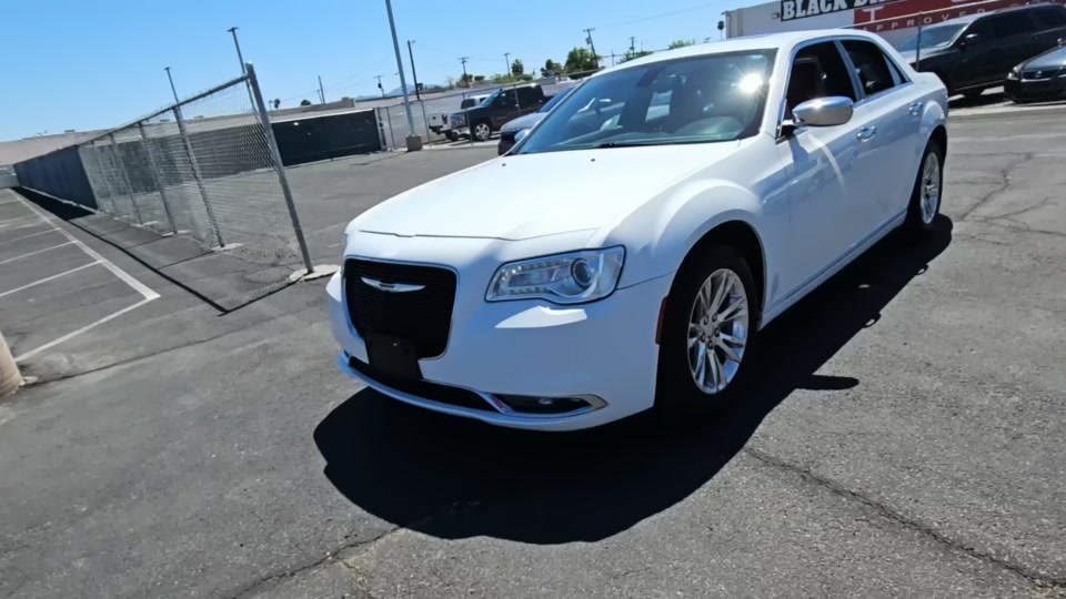 2016 Chrysler 300 C RWD