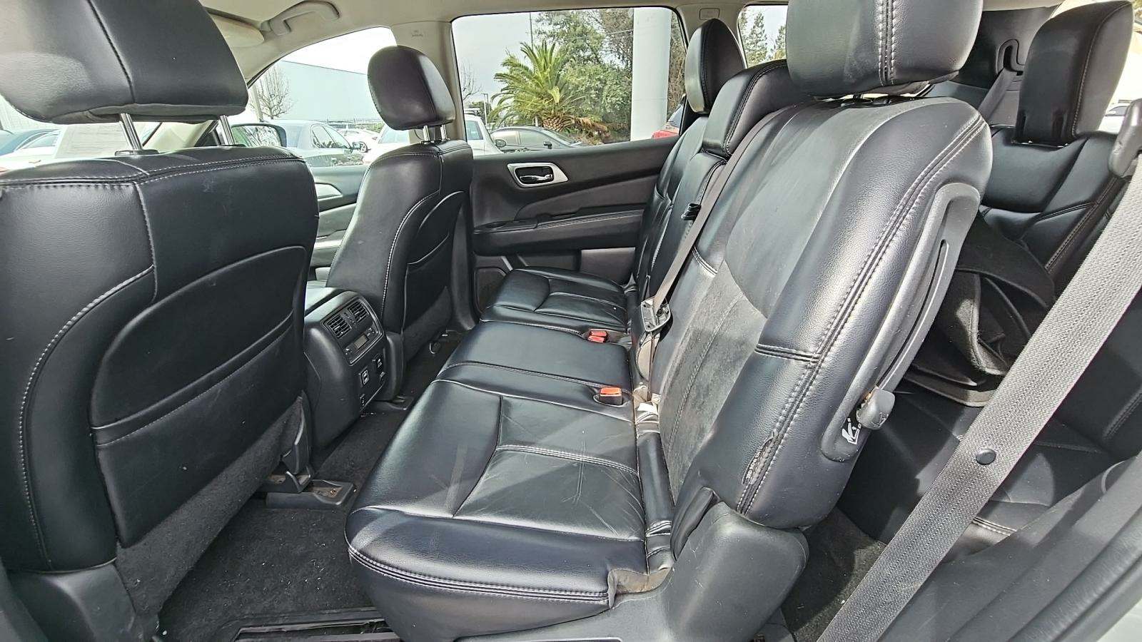 2018 Nissan Pathfinder SL AWD