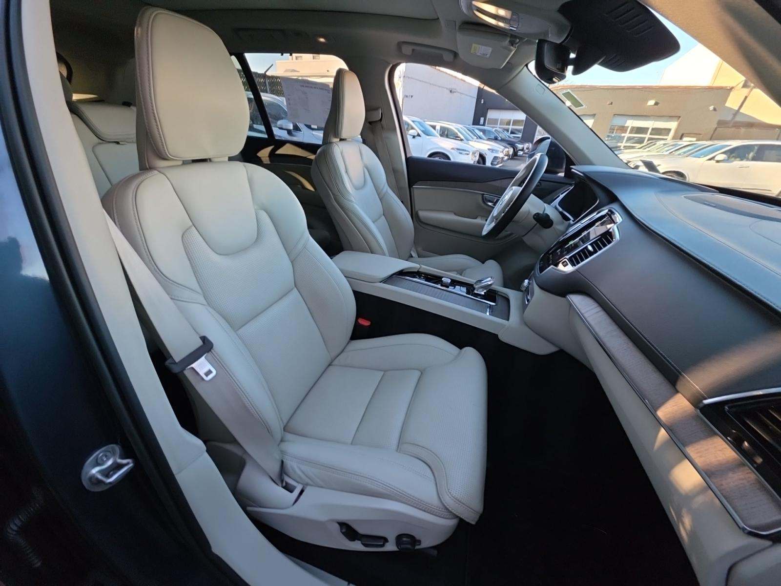 2023 Volvo XC90 B6 Ultimate AWD