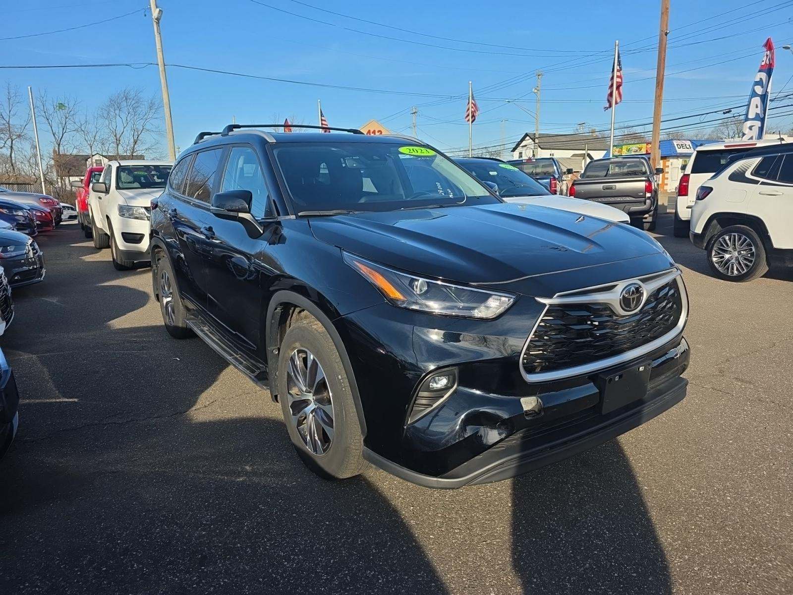 2023 Toyota Highlander XLE AWD