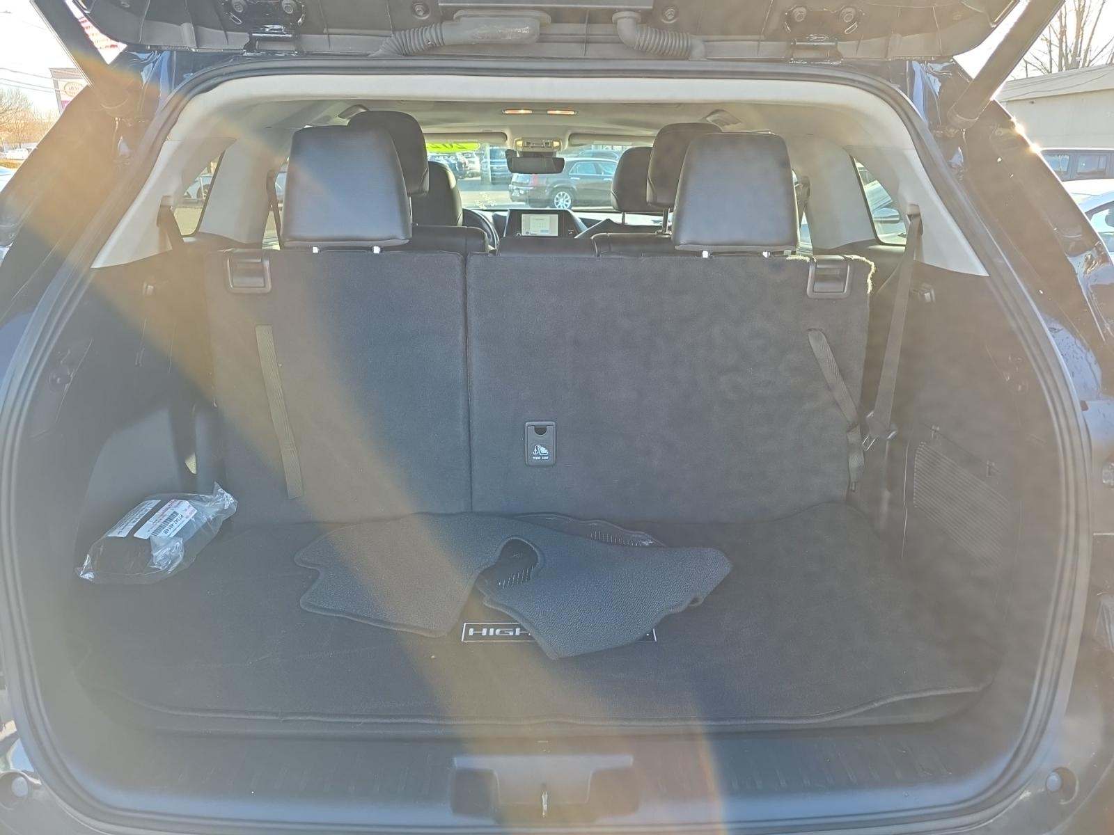 2023 Toyota Highlander XLE AWD