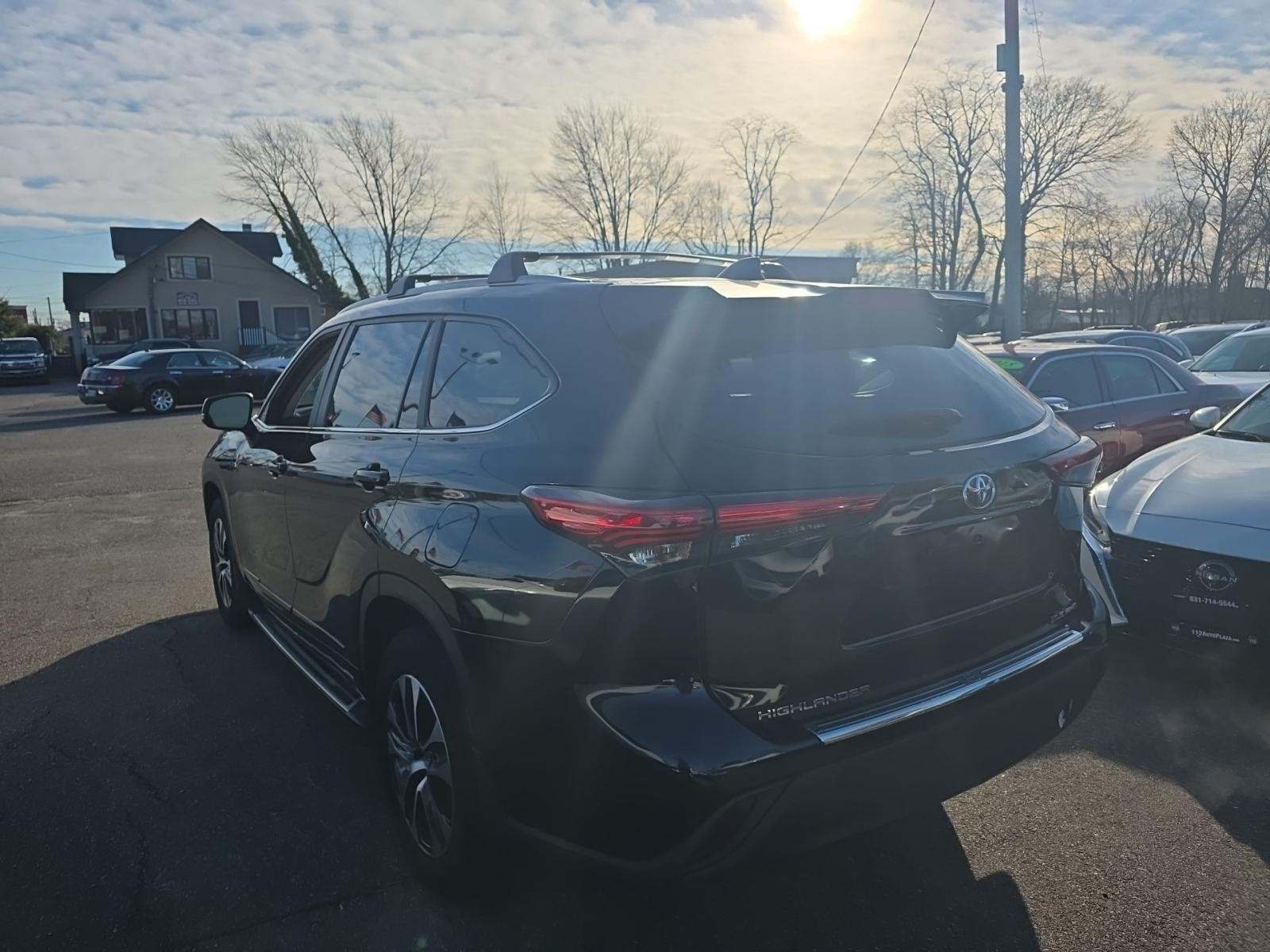 2023 Toyota Highlander XLE AWD