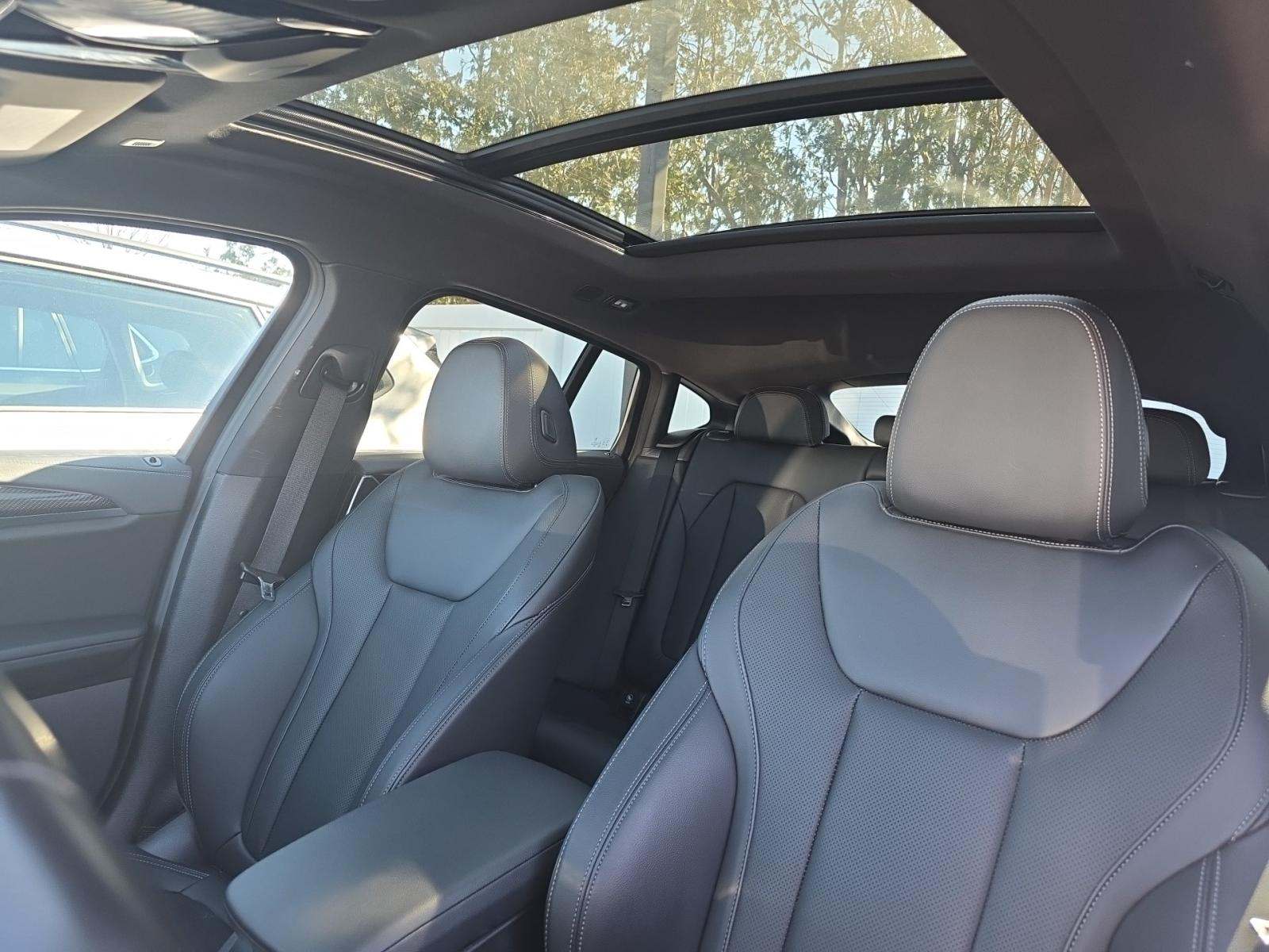 2023 BMW X4 M40i AWD