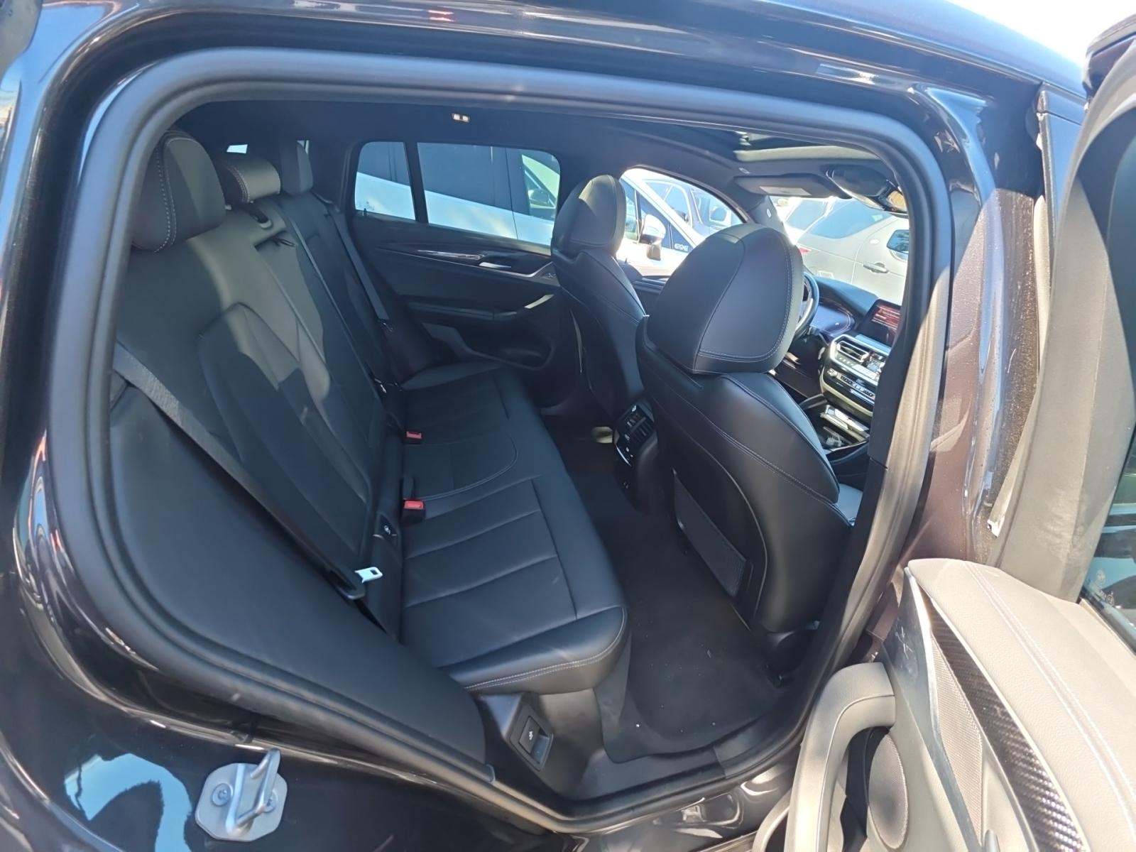 2023 BMW X4 M40i AWD