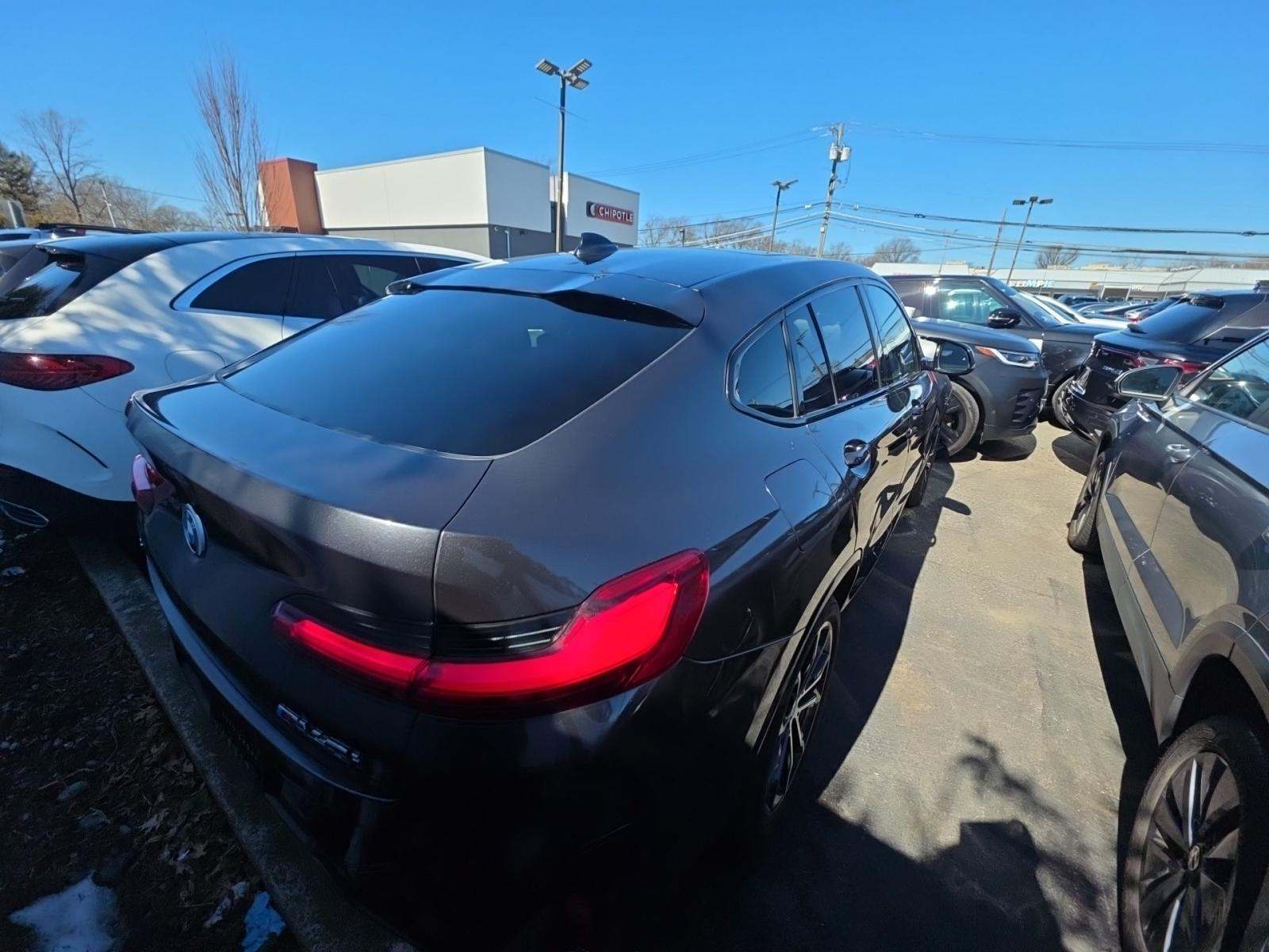 2023 BMW X4 M40i AWD