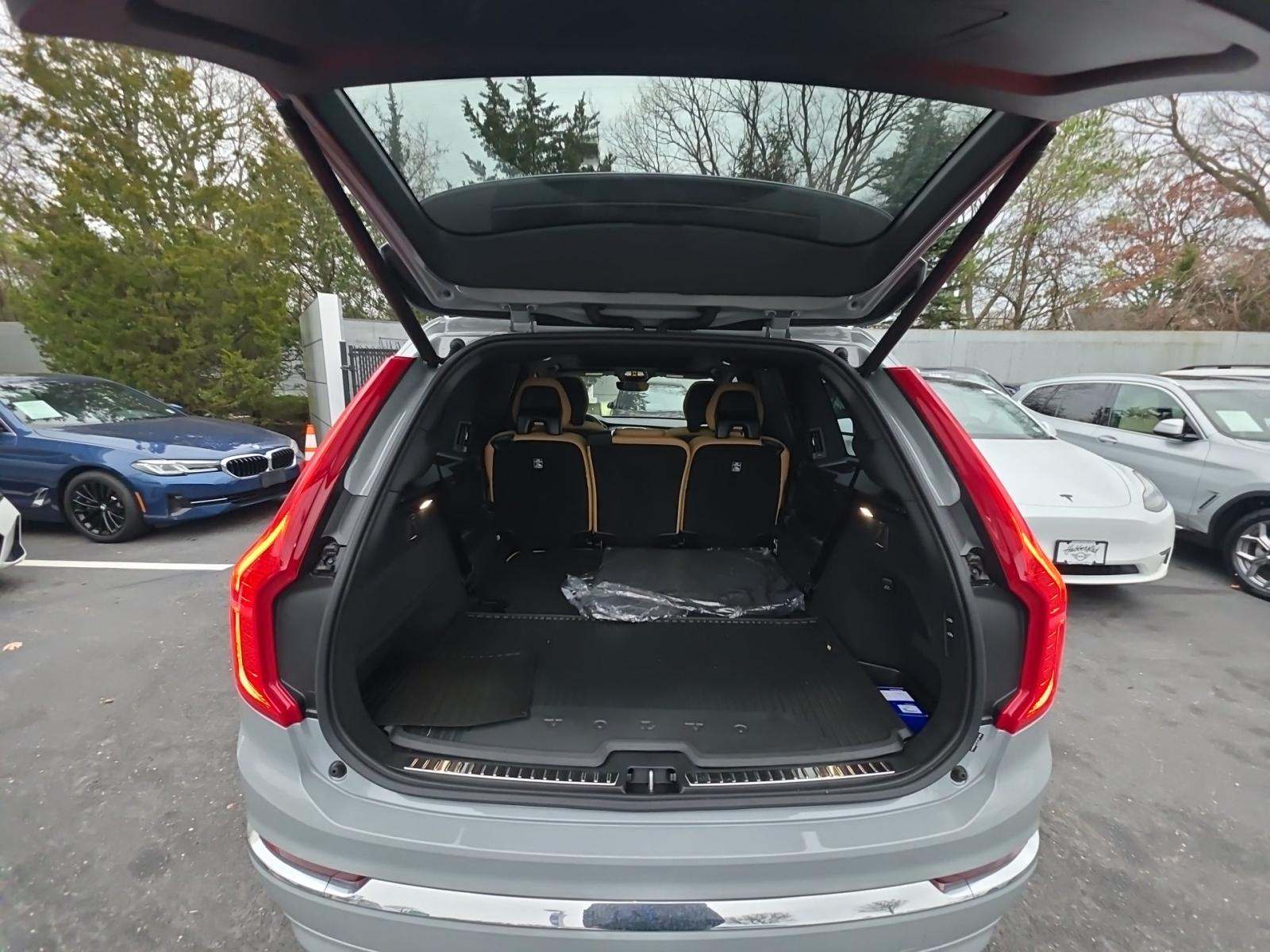 2025 Volvo XC90 B6 Ultra AWD