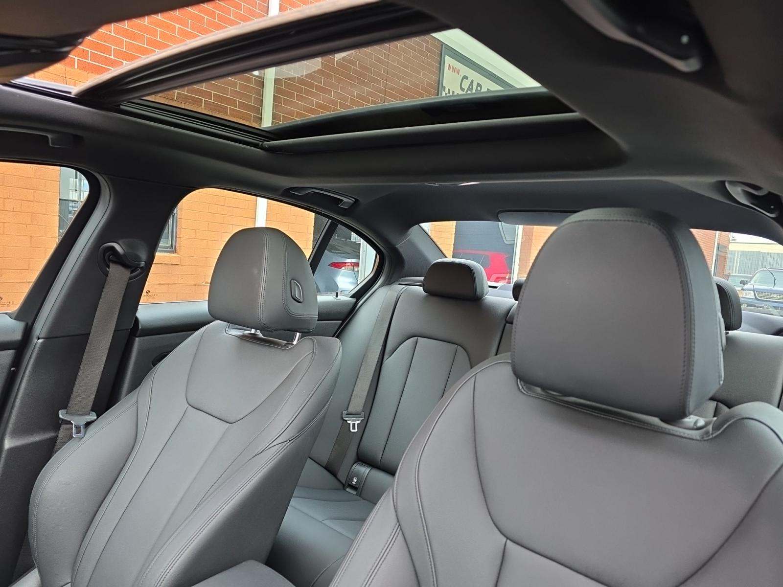 2019 BMW 3 Series 330i xDrive AWD